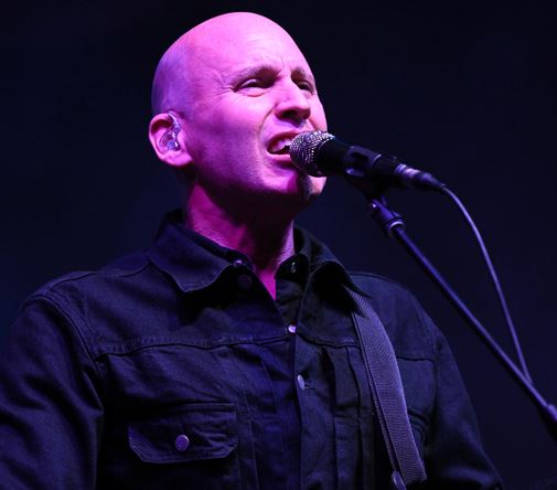 Shots of band and audience at the Vertical Horizon concert