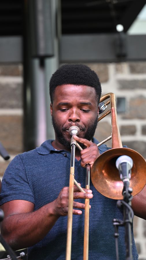 Shots of band and audience at the Vertical Horizon concert