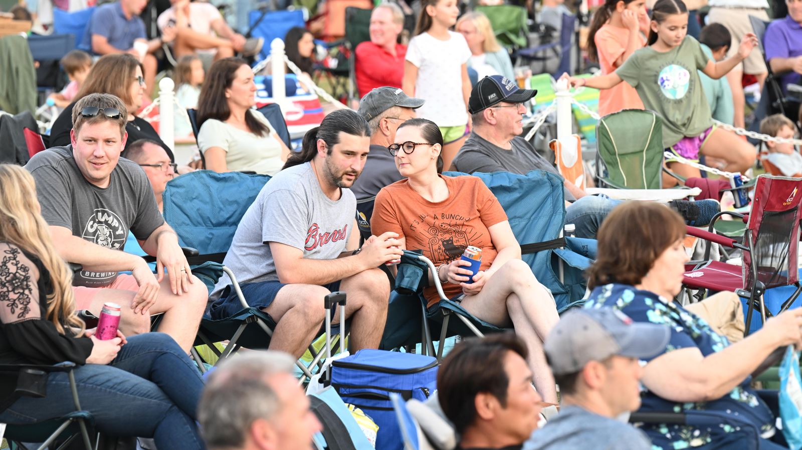 Shots of band and audience at the Vertical Horizon concert