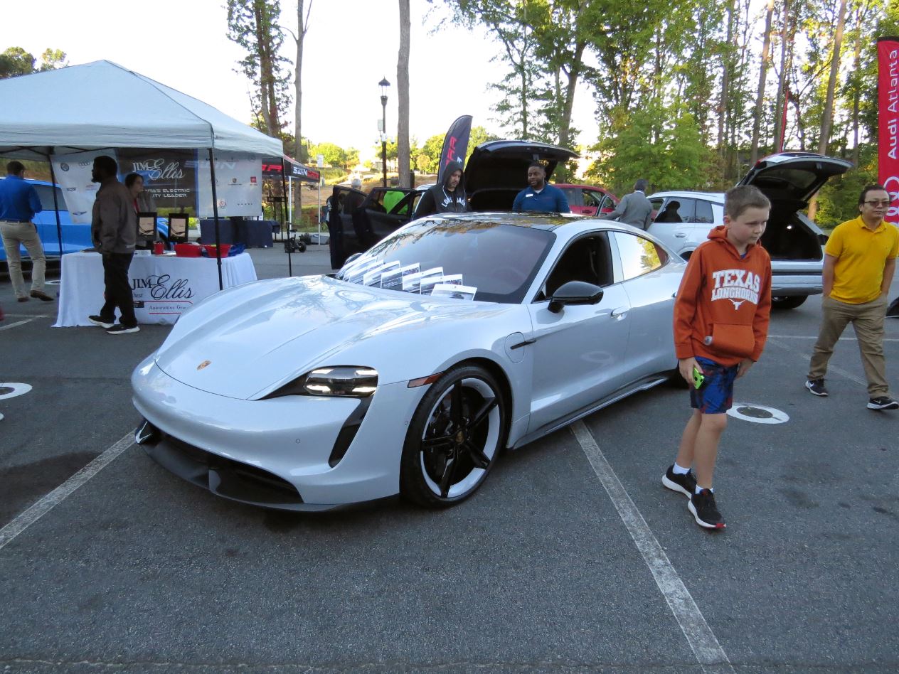 Cars at the 2022 Electric Vehicle Car Show