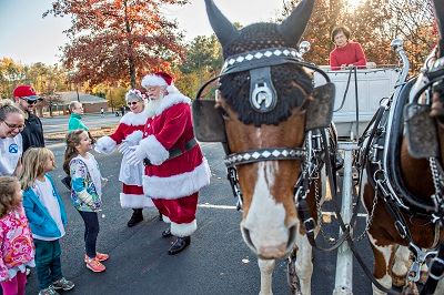 Santa and Mrs. Claus Talking to Kids